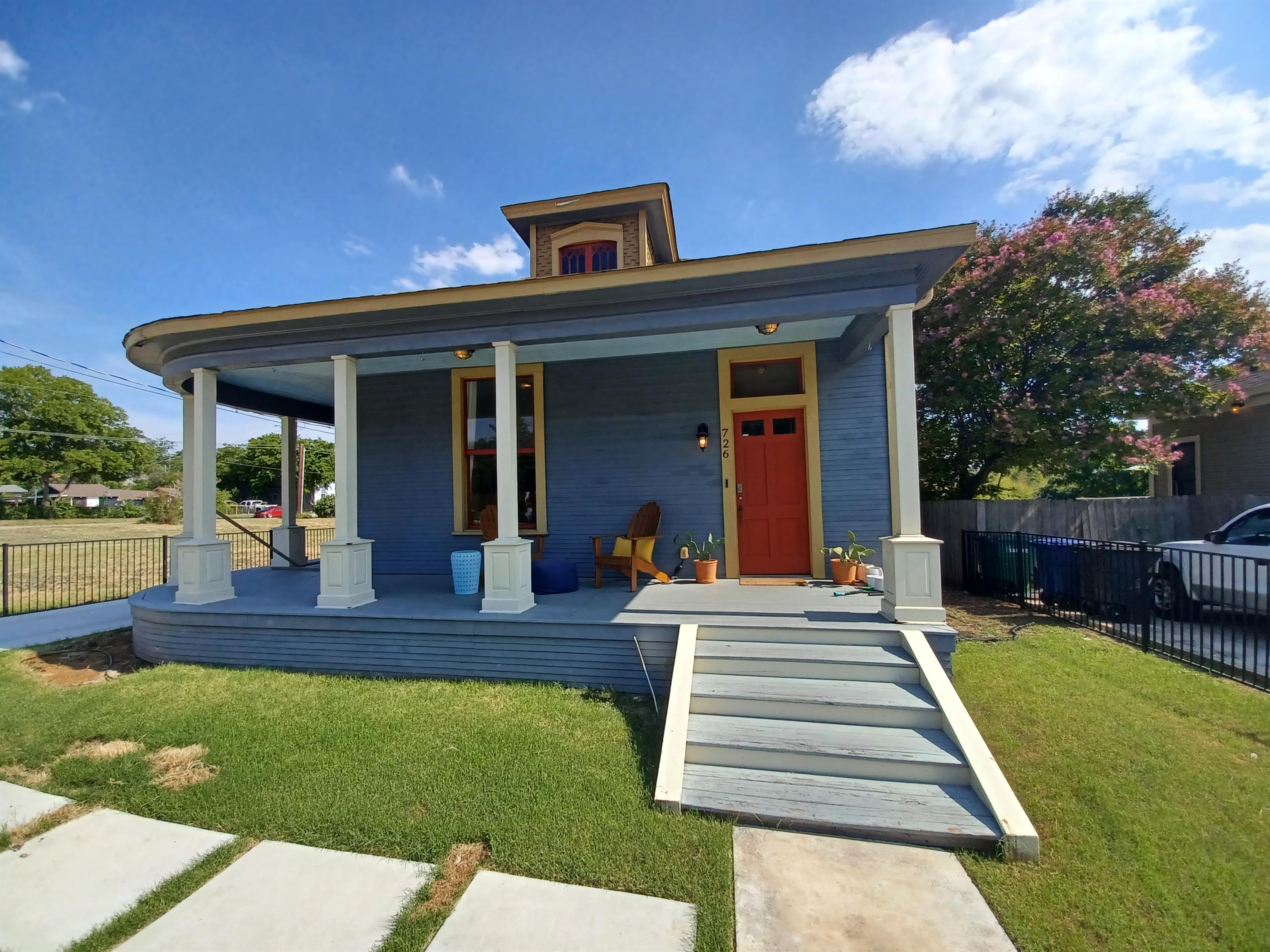 Property main image