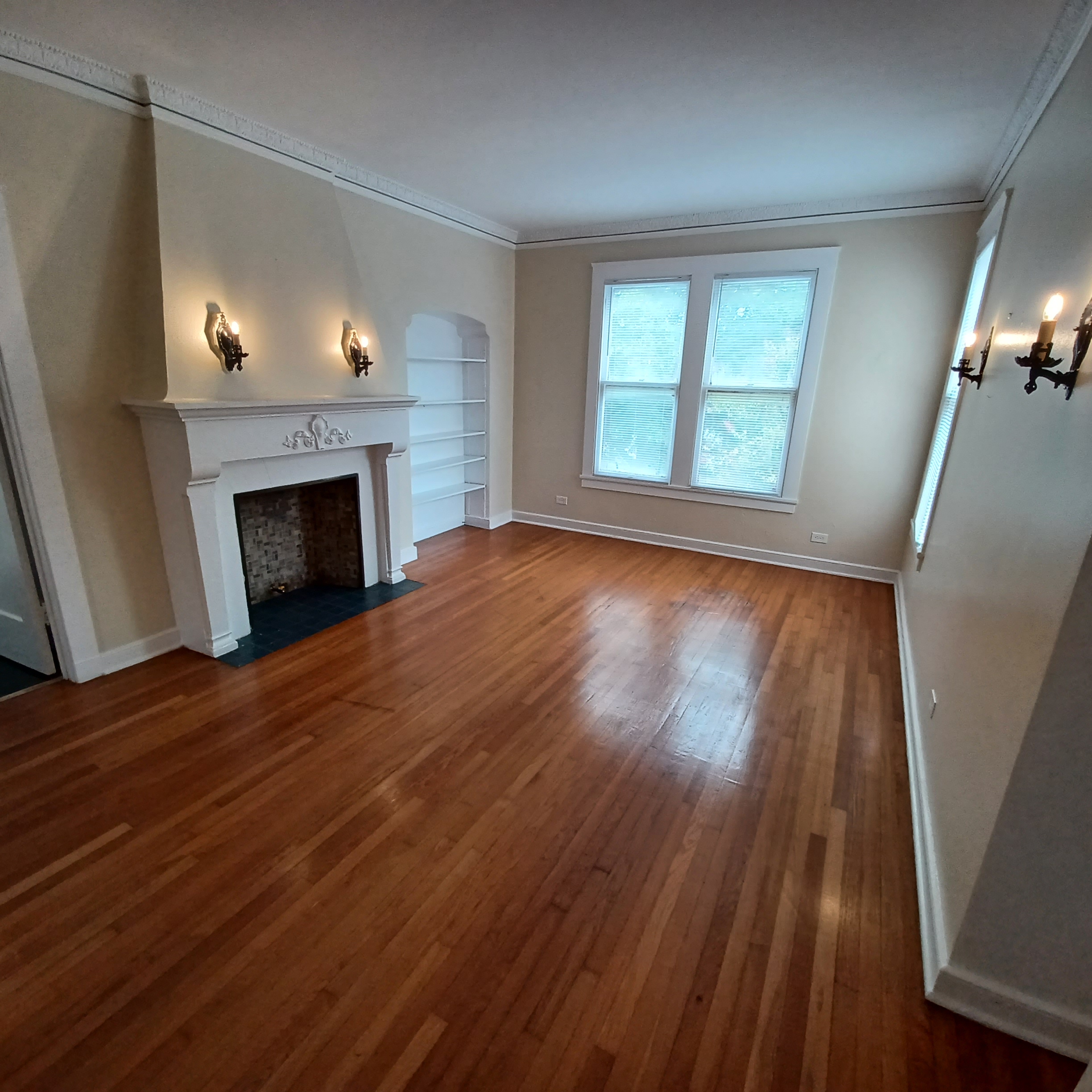 215 West Magnolia Avenue Apt C