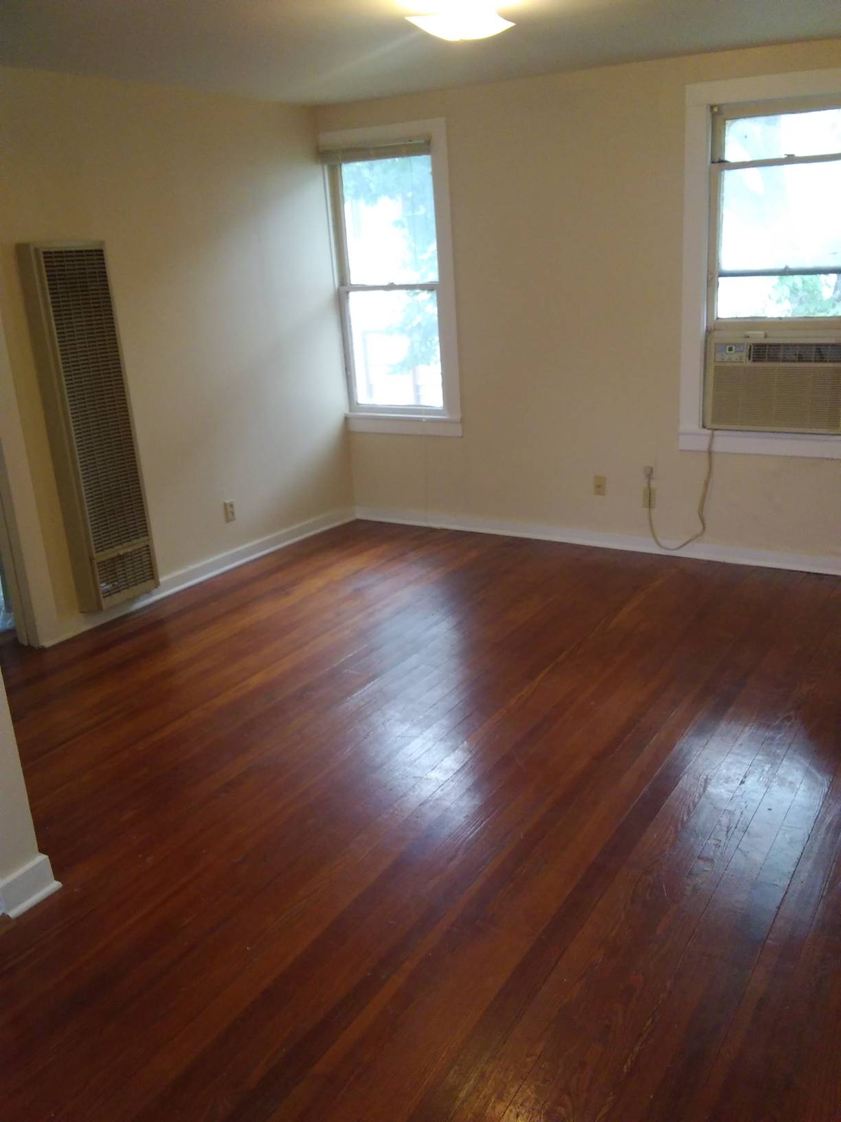 221 West Magnolia Avenue Apt 4