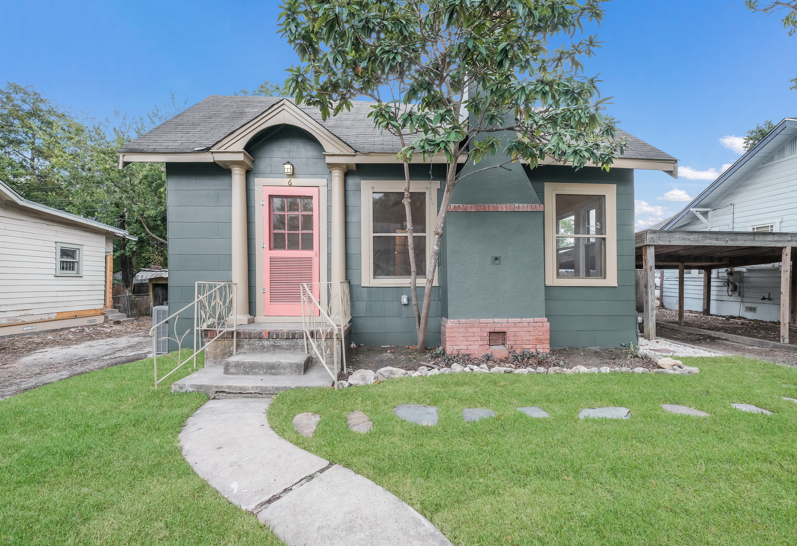 Property main image