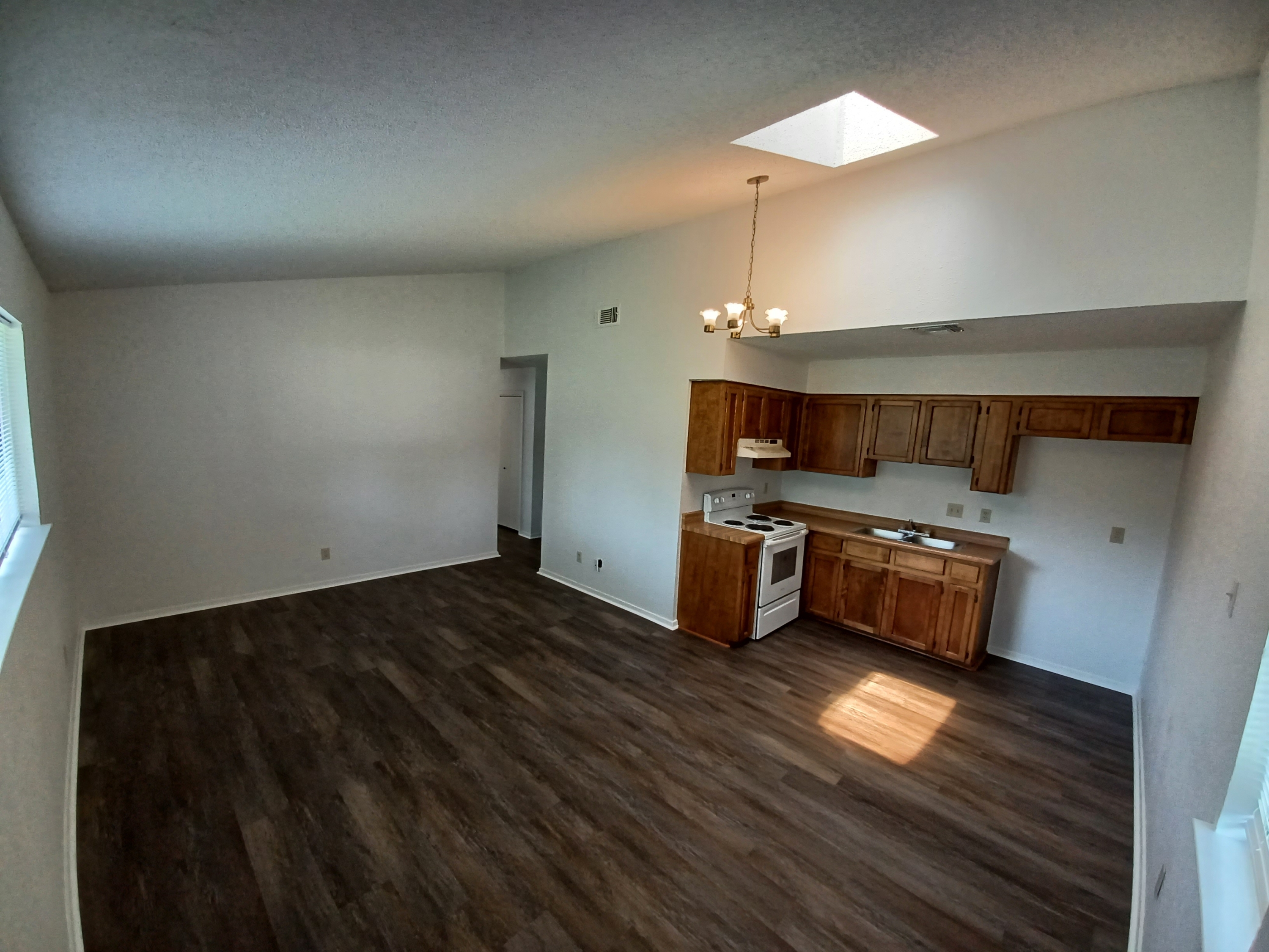 1523 Lorelei Lane